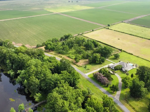 1577 S Blankston Rd, Columbia, LA 71418