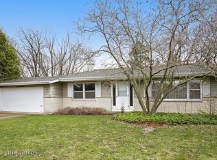 1471 Century Oaks Dr, Elgin, IL 60123