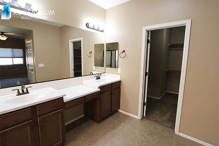 2756 E Rakestraw Ln — Photo 12
