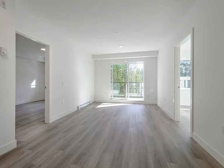 902 Lytton St — Photo 6