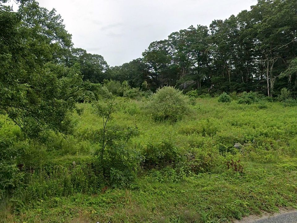 2nd image of 285 Plain St
