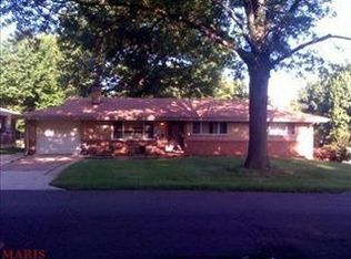 48 Jean Dr, Florissant, MO