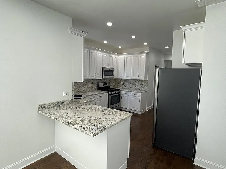 1718 N Richmond St #3 — Photo 7