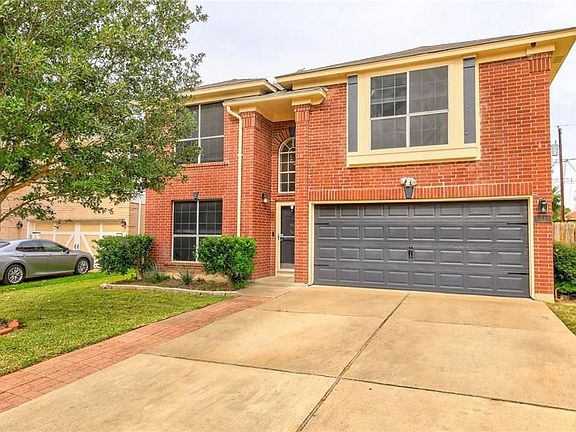 2nd image of 1814 Sylvia Ln