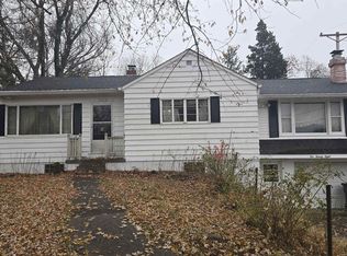 1028 Coyne Center Rd, Milan, IL 61264