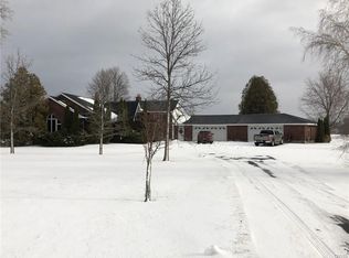 105 Lagrasse St, Waddington, NY 13694