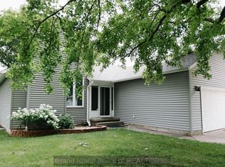 519 Kennedy Dr, Grand Island, NE 68803