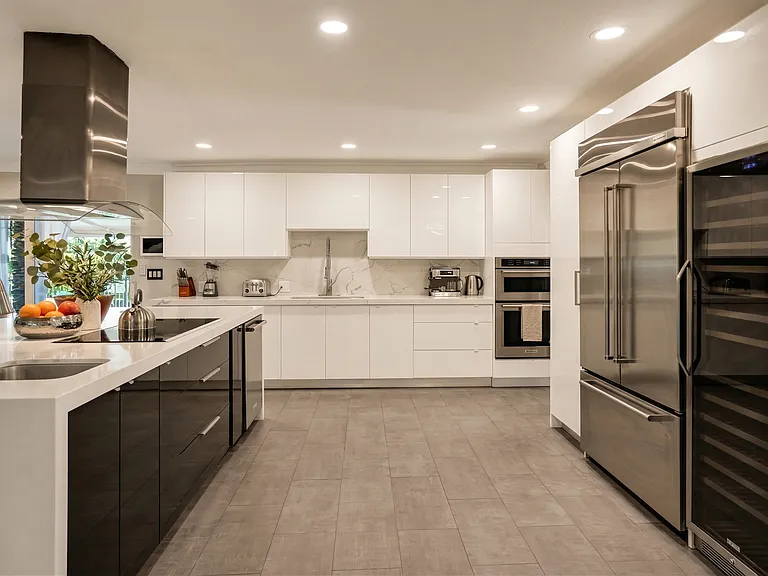 5841 Bayview Dr — Photo 14