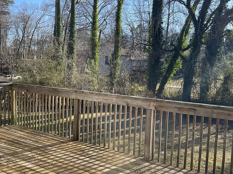 6855 Oakland Dr — Photo 32