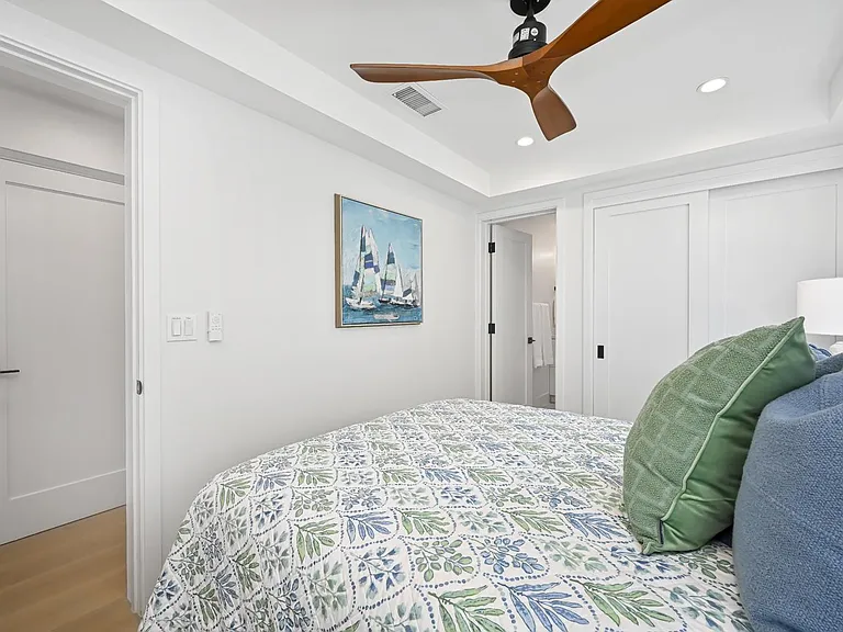 413 E Edgewater Ave — Photo 37