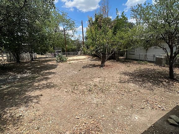 5th image of 502 Antler Dr