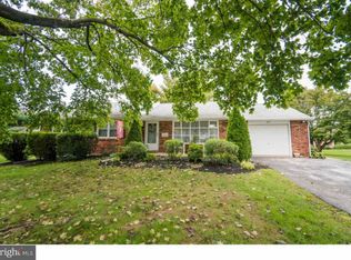 123 School Ln, Norristown, PA 19403