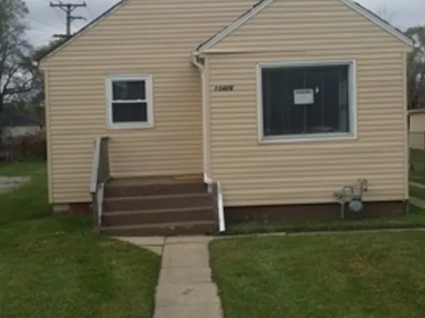 13426 Central Park Ave, Robbins, IL 60472