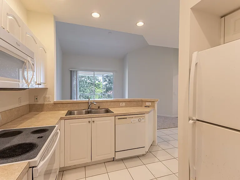 4255 Liron Ave #202 — Photo 3