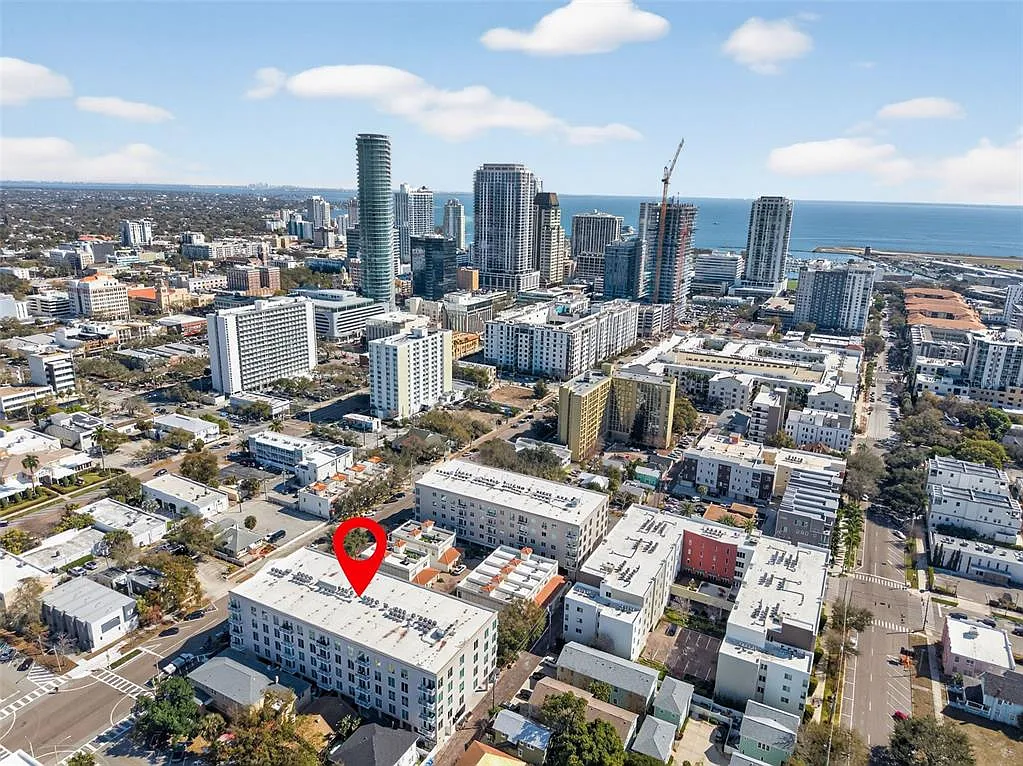 2 bed, 2.0 bath, 1310 sqft, $3,400 — Photo 1