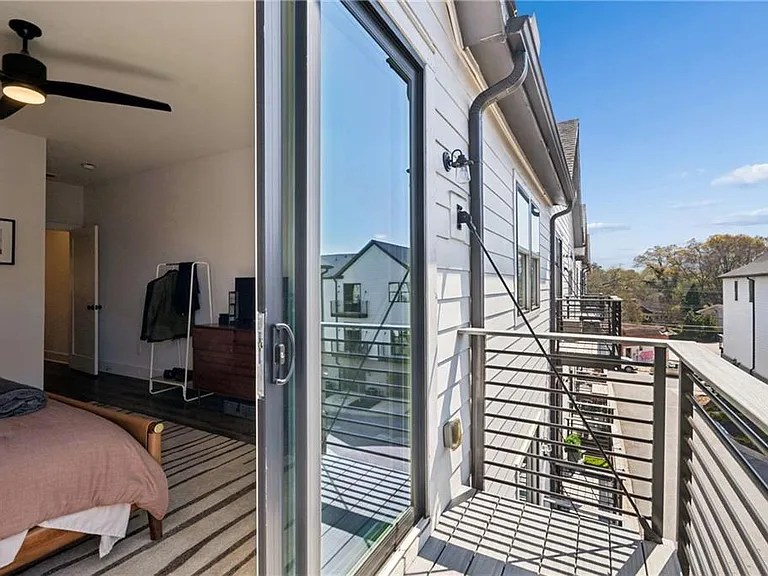 1350 May Ave SE #9 — Photo 35