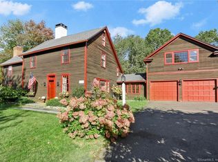 1052 Mill Plain Rd, Fairfield, CT 06824