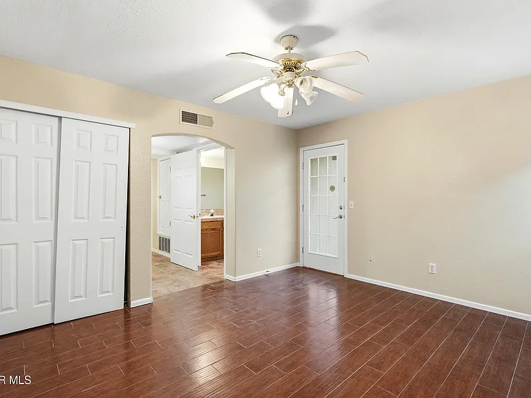 7536 Le Conte Dr — Photo 18