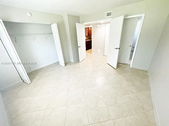 1548 SE Royal Green Cir #108 — Photo 8