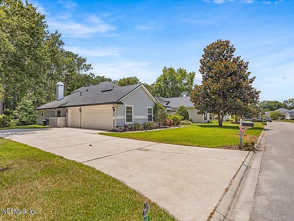 2nd image of 193 STRAWBERRY Lane