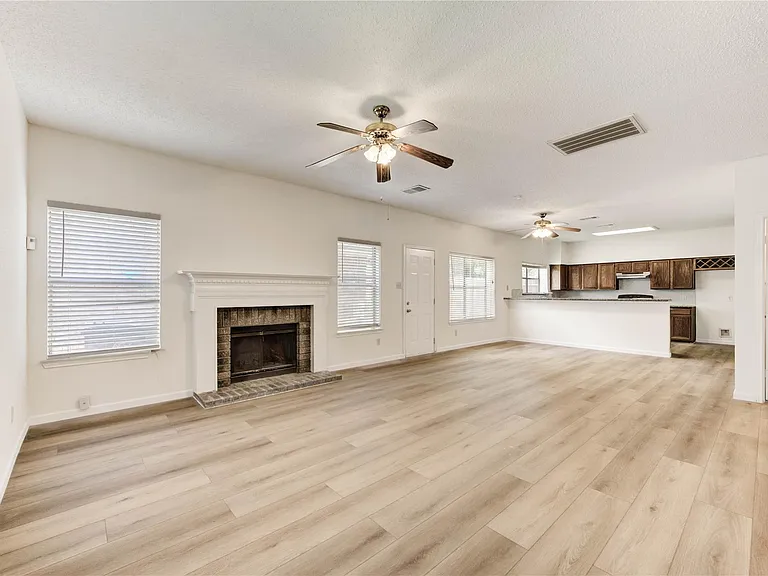 2338 Bent River Dr — Photo 16