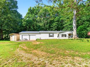 967 Moffitt Hill Rd, Old Fort, NC 28762