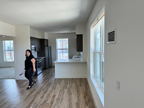 3rd image of 801 W El Camino Real APT 1409