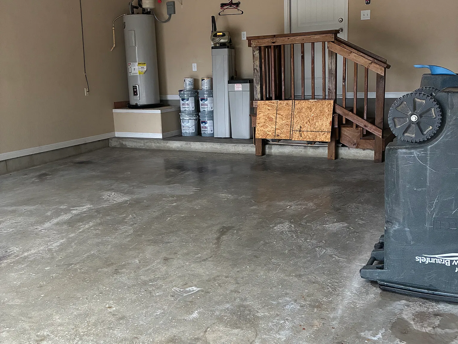 4 bed, 2461 sqft, $2,159 — Photo 4