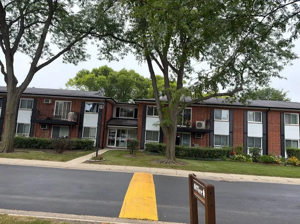 2439 E Brandenberry Ct APT 2G, Arlington Heights, IL 60004