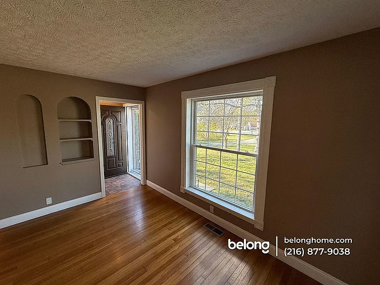 30871 Lorain Rd — Photo 5