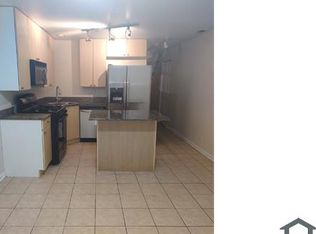 1402 E 73rd St #1, Chicago, IL 60619