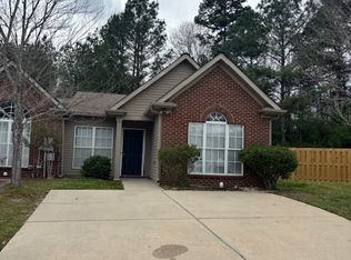 557 Cahaba Manor Dr, Pelham, AL 35124