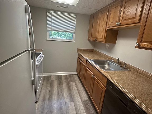 2nd image of 3939 Wilma Ct APT 211