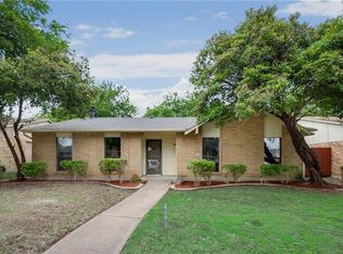 3113 Weather Vane Ln, Dallas, TX 75228