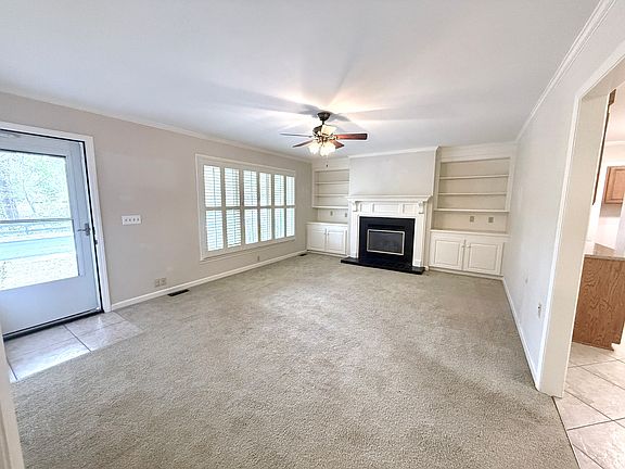 2nd image of 3 Pond Rd