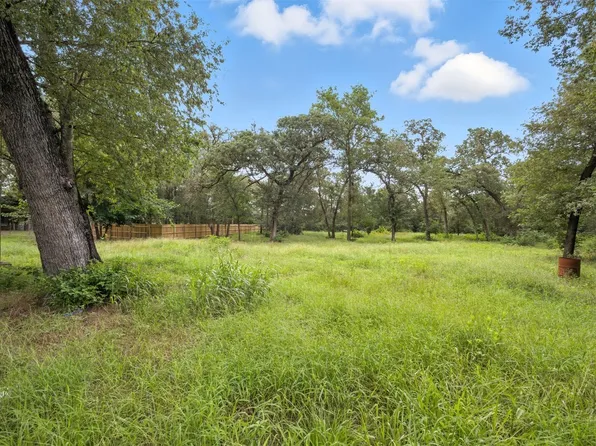 140 Rice Ave, Bastrop, TX 78602