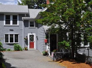 1 Hillside Ave, Wakefield, MA 01880