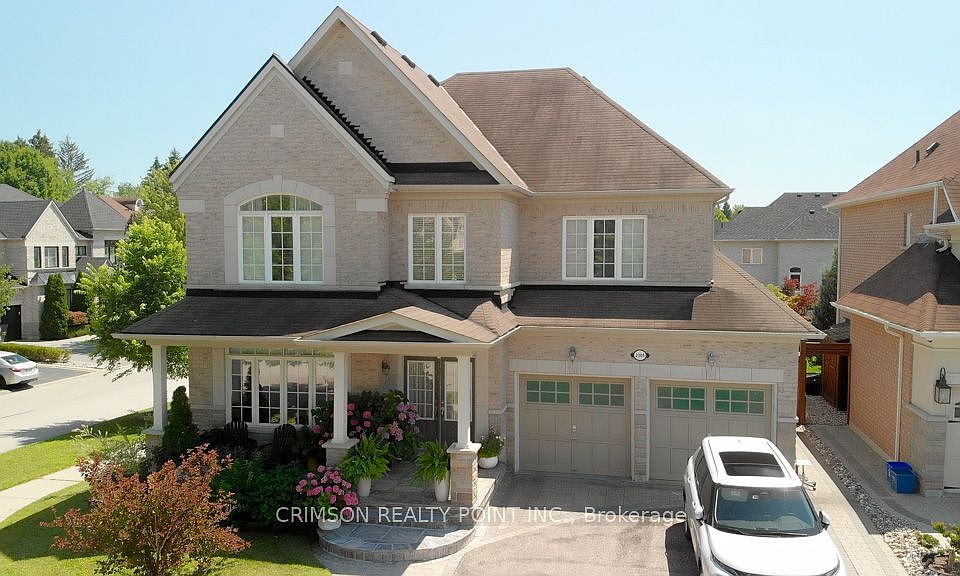 1st image of 2304 Canterbury Cres