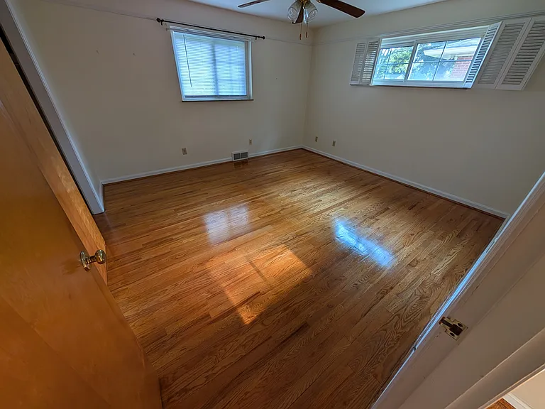 625 Marview Ter — Photo 12