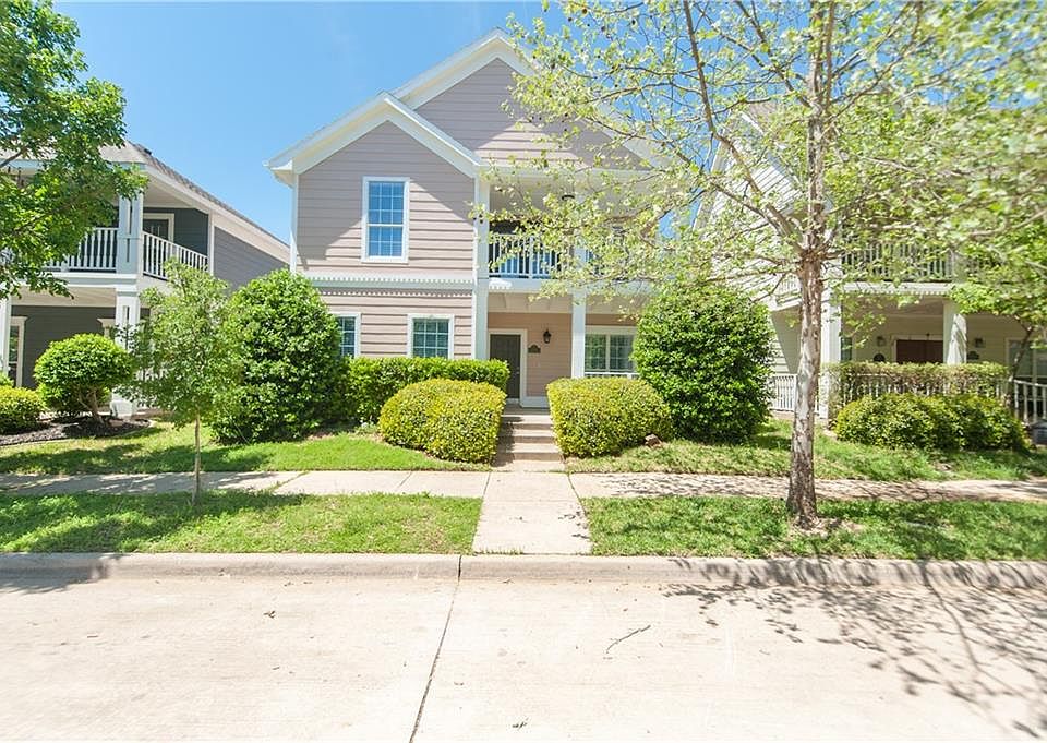 1st image of 1721 Spanish Moss Way
