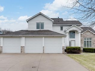 11028 Timberline Dr N, Champlin, MN 55316
