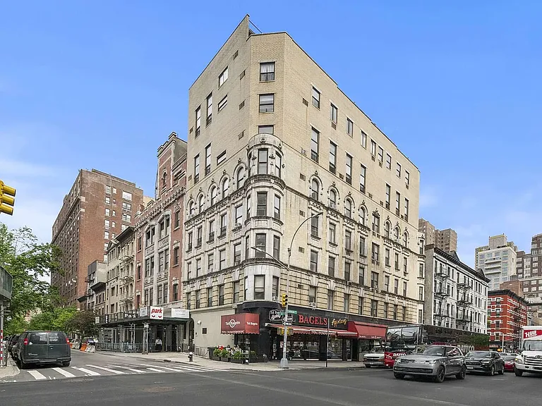 131 E 83rd St #7AA — Photo 17