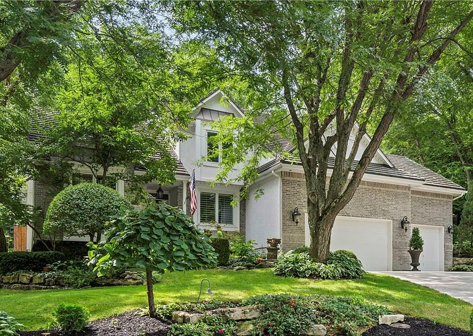 1st image of 3201 S Thornbird Ave