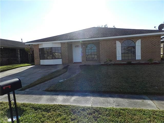 1st image of 7110 Wayside Dr