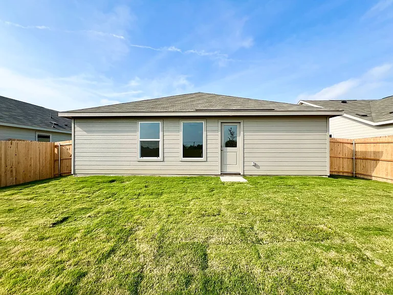 10029 Muntjac Dr — Photo 24