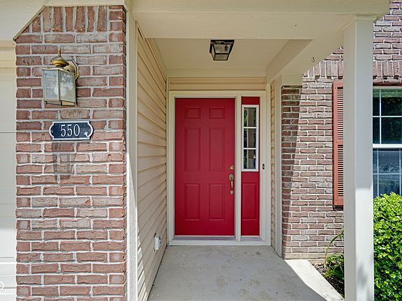 4th image of 550 Jayson Cir