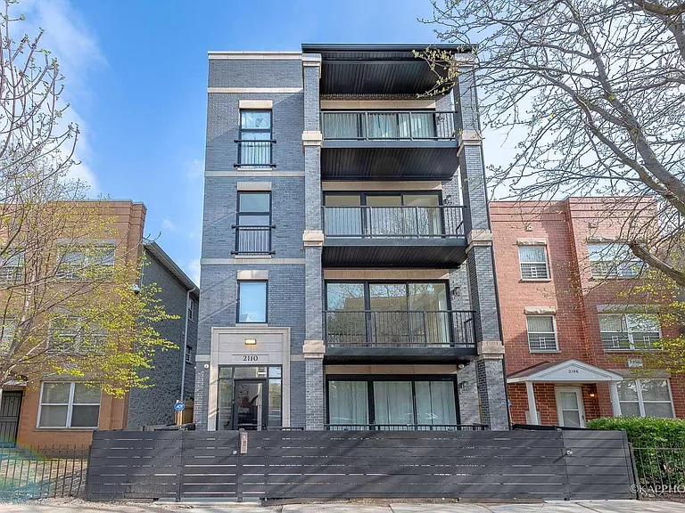2110 W Washington Blvd #3 — Photo 1