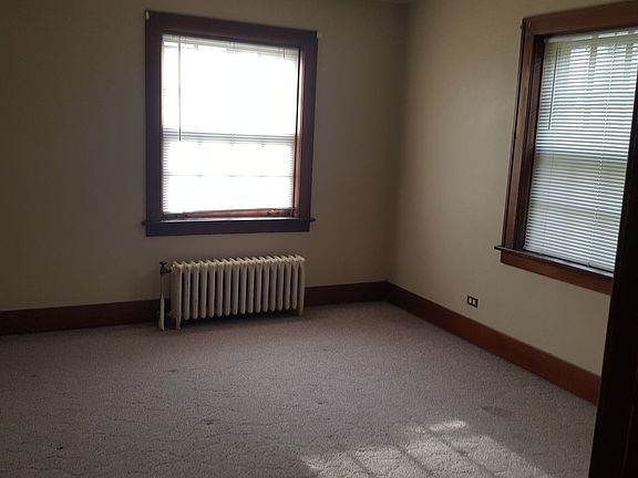 3rd image of 409 Park Ave APT 7