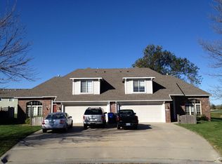 405-407 Tara Ct, Lawrence, KS 66049