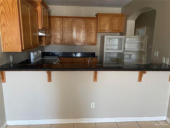 3rd image of 3144 Scotland Dr APT 1